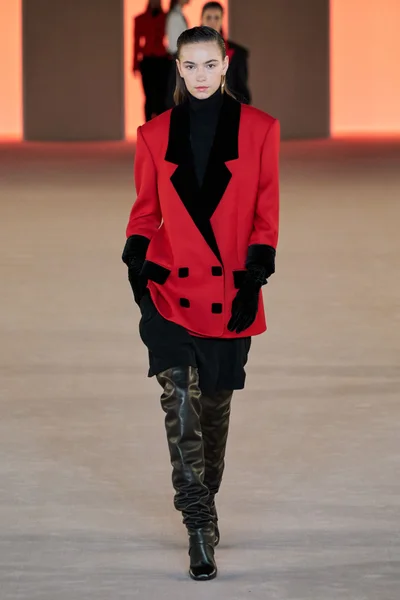 Look 76